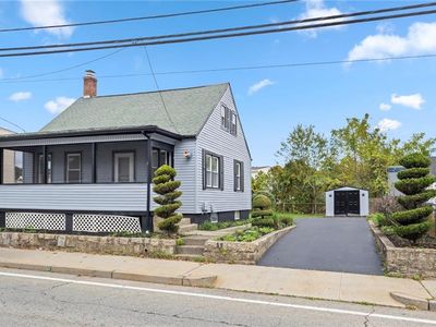 904 Main St, West Warwick, RI, 02893