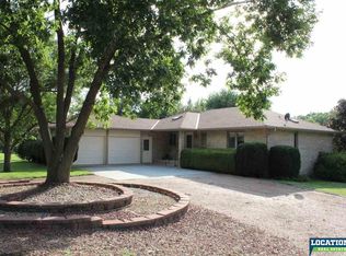 9210 Leighton Ave, Lincoln, NE 68507