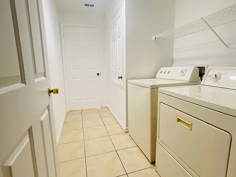 404 Cinnamon Dr — Photo 15