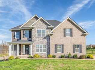 98 E Elderberry St, Oak Ridge, TN 37830