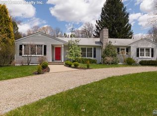 18 Cherry Ln, Mendham, NJ 07945