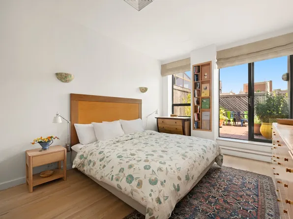 205 West 89th Street image 7 of 19