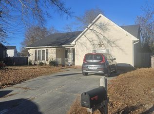 215 Brandy Ct, Jacksonville, NC 28540