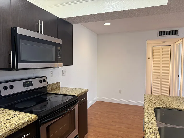 15570 SW 105th Ln #1718 — Photo 5