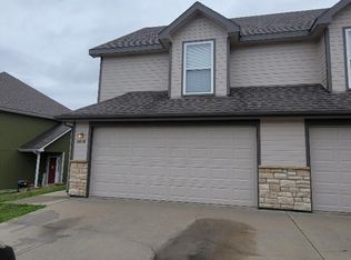 3638 SW Chelsea Dr, Topeka, KS 66614