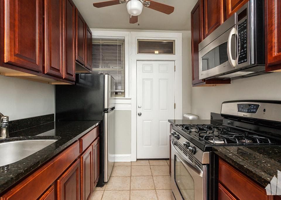 1st image of 540 W Surf St #546.5-S1