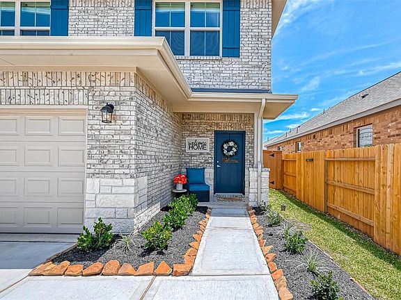 4th image of 462 Aurora Creek Ln
