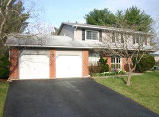 222 Wolf Dr, Allentown, PA 18104