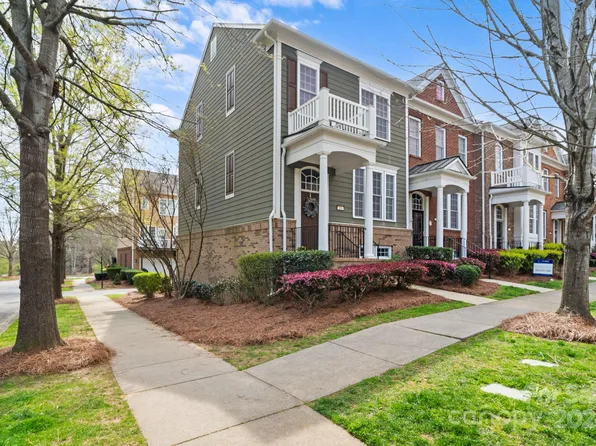 926 Lyndley Dr, Fort Mill, SC 29708