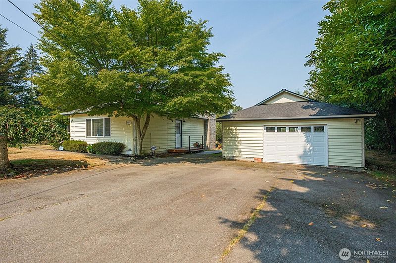 2nd image of 9007 156th Street SE