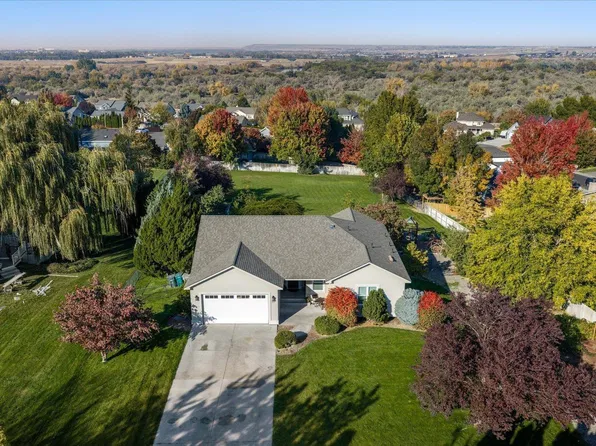 210 Windwood Ln, Richland, WA 99352