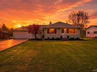 1822 Webb Rd, Grand Island, NY 14072