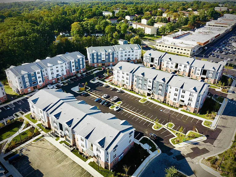 Joyfield Flats at Woodbridge — Photo 16