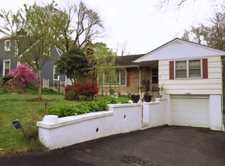 56 Lockwood Ln, Norwalk, CT 06851