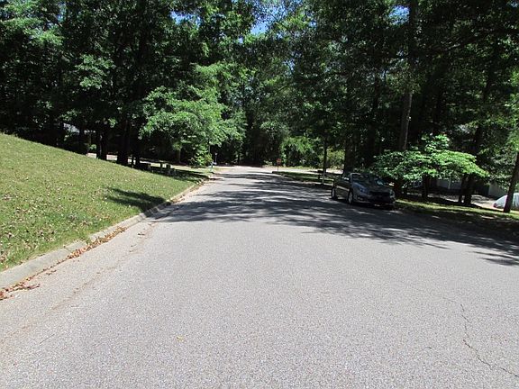 4th image of 142 Shulsen Dr