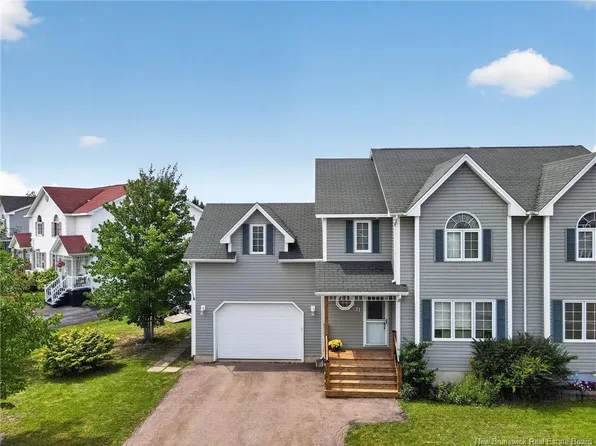 11 Limestone Dr, Moncton, NB E1G 5P3
