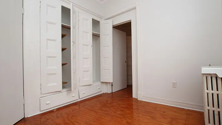 Rented by Nooklyn NYC LLC | media 25