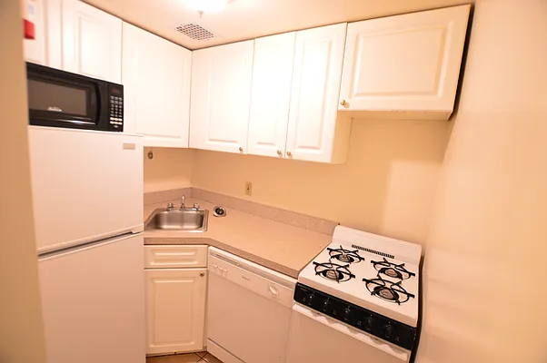 Rented by City Stop Realty | media 43