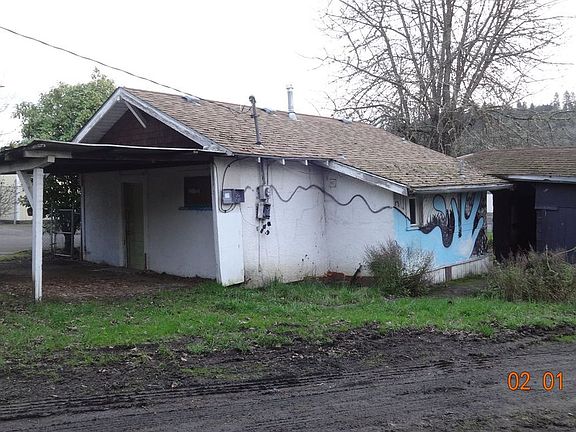 5th image of 444 NE Atlanta St