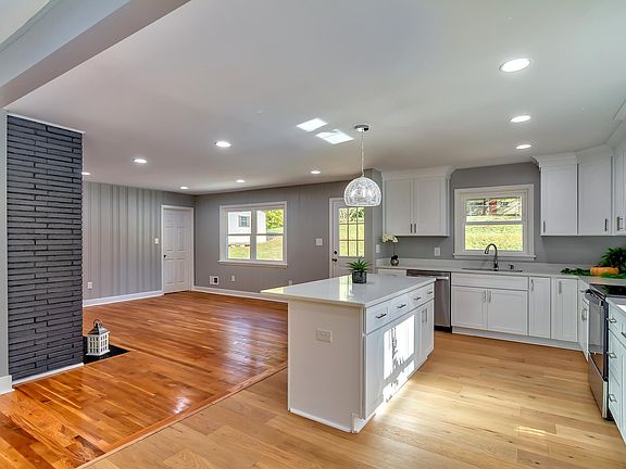 4th image of 173 Saratoga Ave