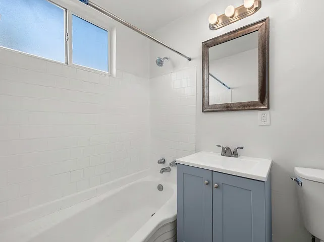 345 E 20th St #1 — Photo 13