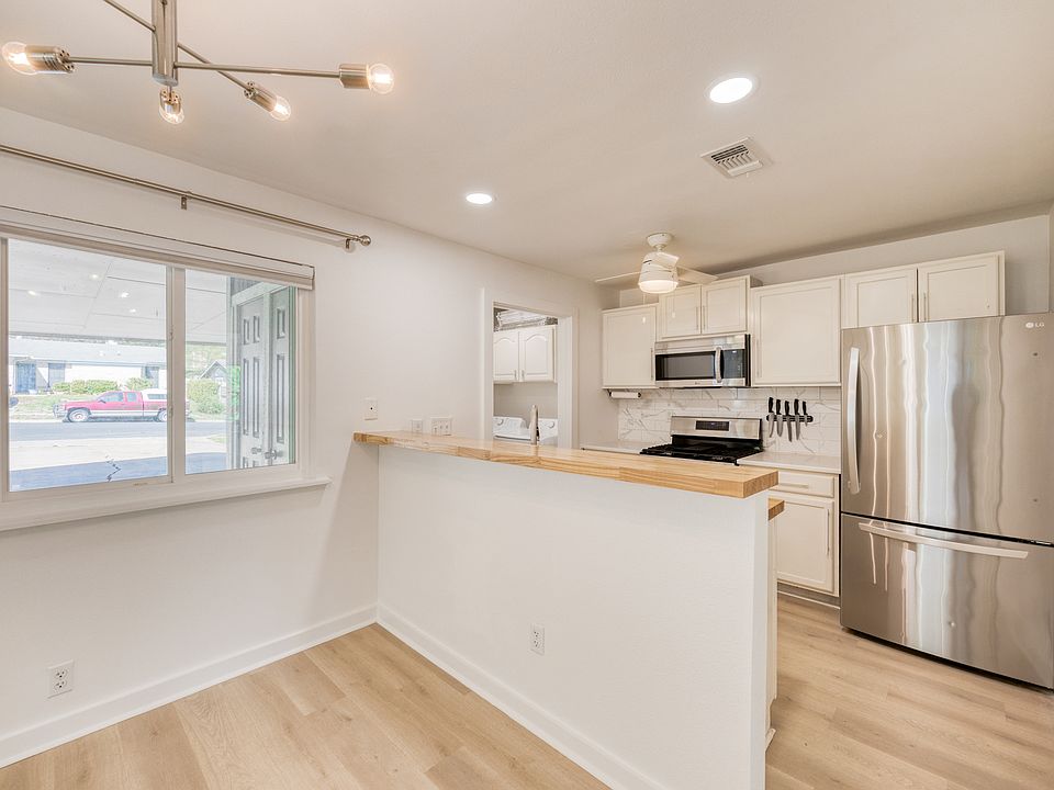 1st image of 5407 Spring Meadow Rd #B