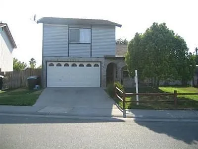 8716 Longspur Way photo 1