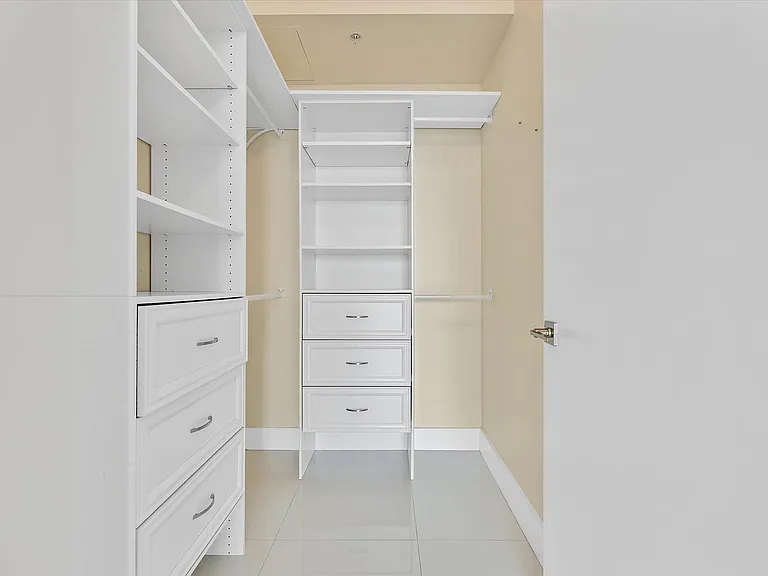 1900 N Bayshore Dr #3702 — Photo 12