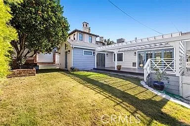 641 11th St — Photo 3