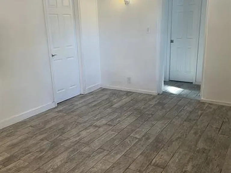 3337 E Flower St — Photo 7