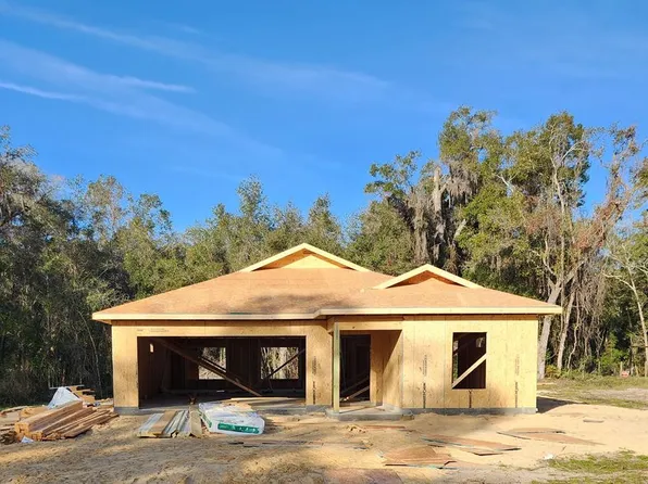 221 Fairground Ave, Bronson, FL 32621