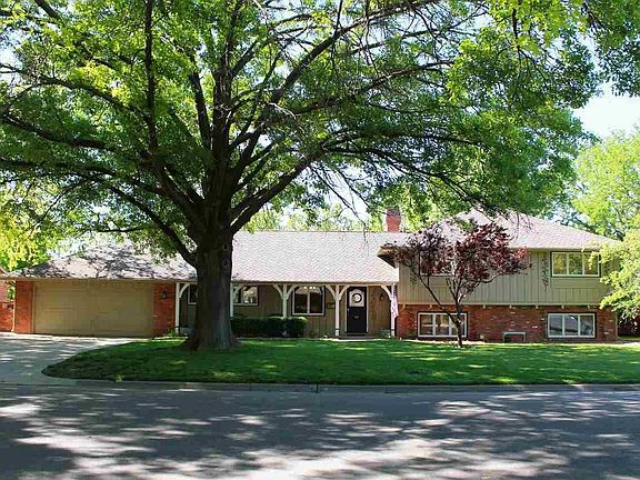 5th image of 211 Countryside Dr