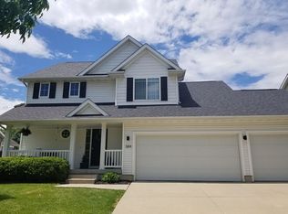 3614 Brook Run Dr, Des Moines, IA 50317