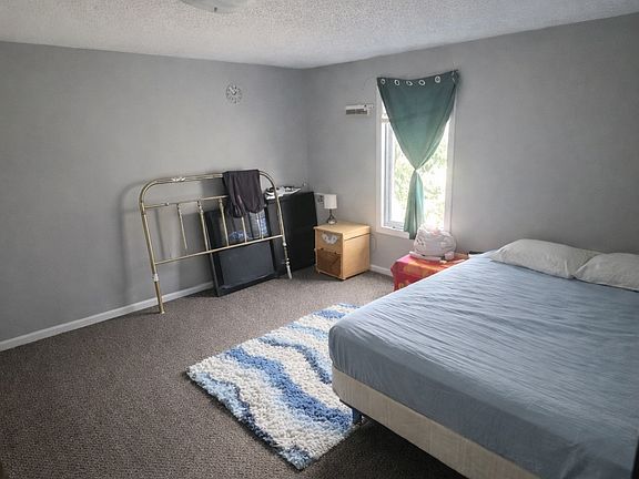 4th image of 719 Jefferson St #2