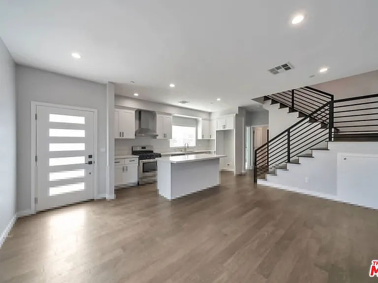 4239 Halldale Ave — Photo 7