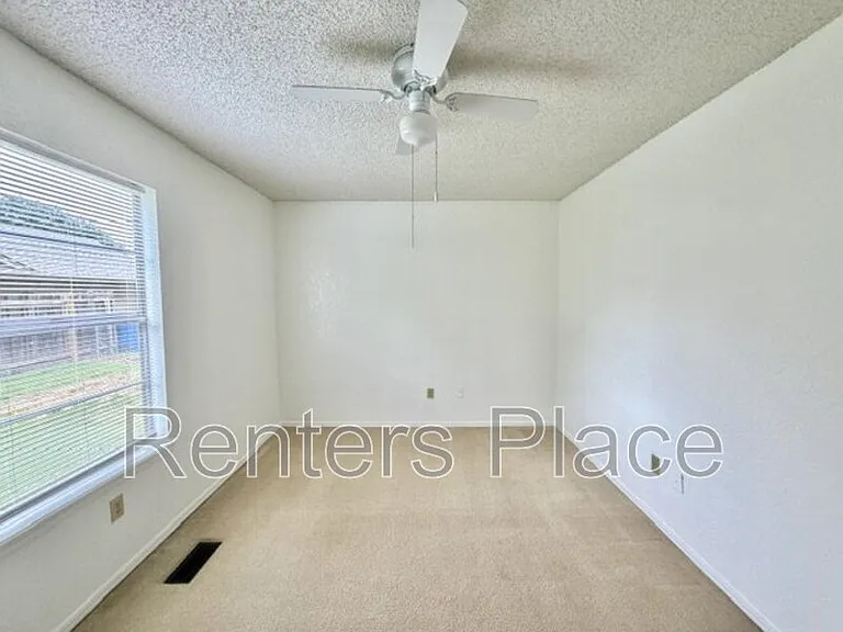 7324 S Canton Ave — Photo 13
