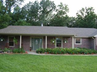 24504 Chiefs Ct, Boonville, MO 65233