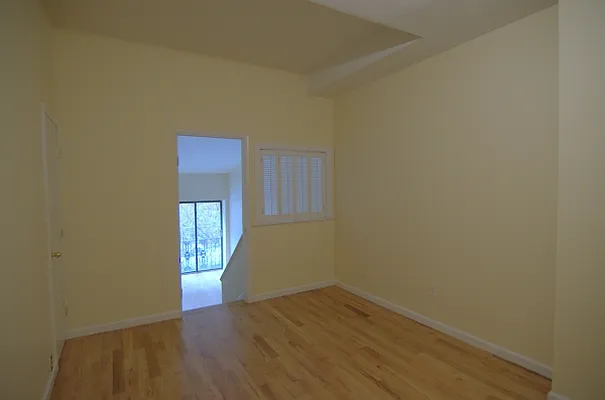 Rented by MNS | media 26