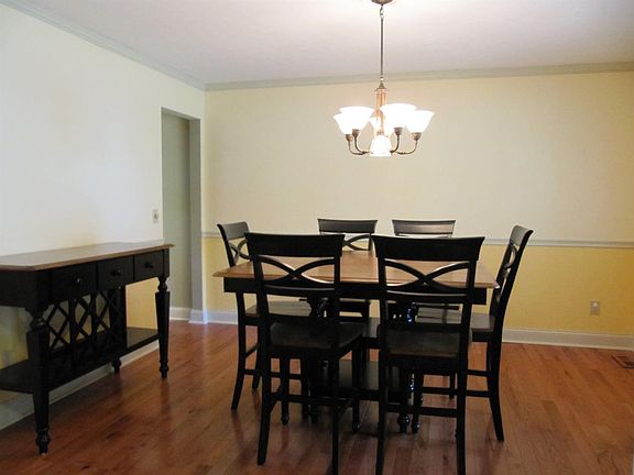5th image of 7459 Coachford Dr