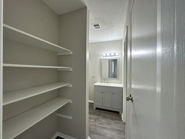 7205 W 55th Ter #773DC7AE9