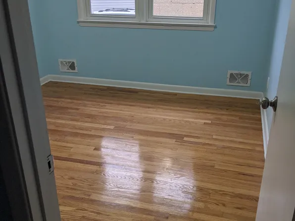 227 Clendenny Avenue image 4 of 7