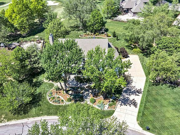 2nd image of 2619 N Wilderness Ct