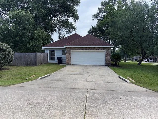 385 Sioux Dr — Photo 2