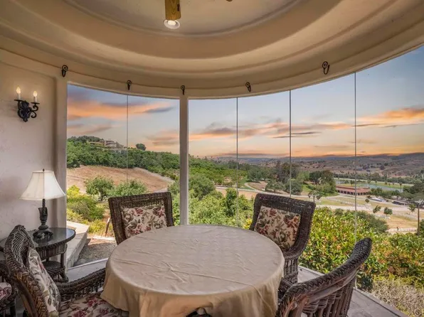 30002 Via Maria Elena, Bonsall, CA 92003