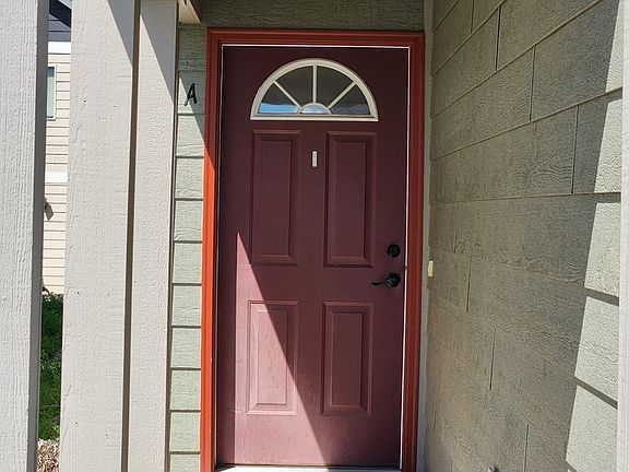 4th image of 957 Forestglen Dr APT A