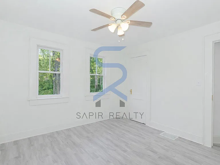 1026 Lynhurst Dr SW — Photo 9