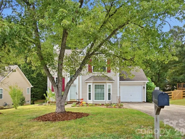 1629 Sugar Hollow Dr, Charlotte, NC 28214