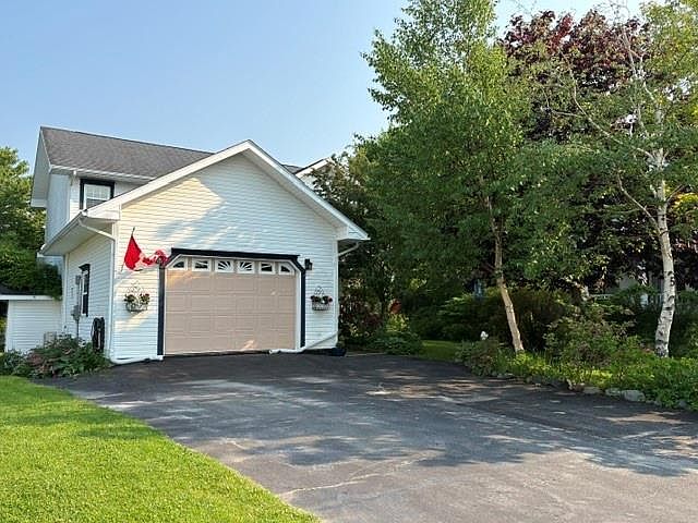 1st image of 5 Stacey Crescent