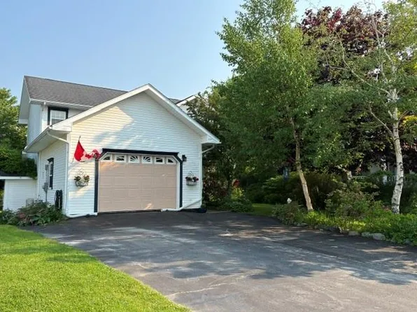 5 Stacey Crescent, Stephenville, NL A2N3R6
