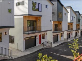 10729 NE Fremont St, Portland, OR